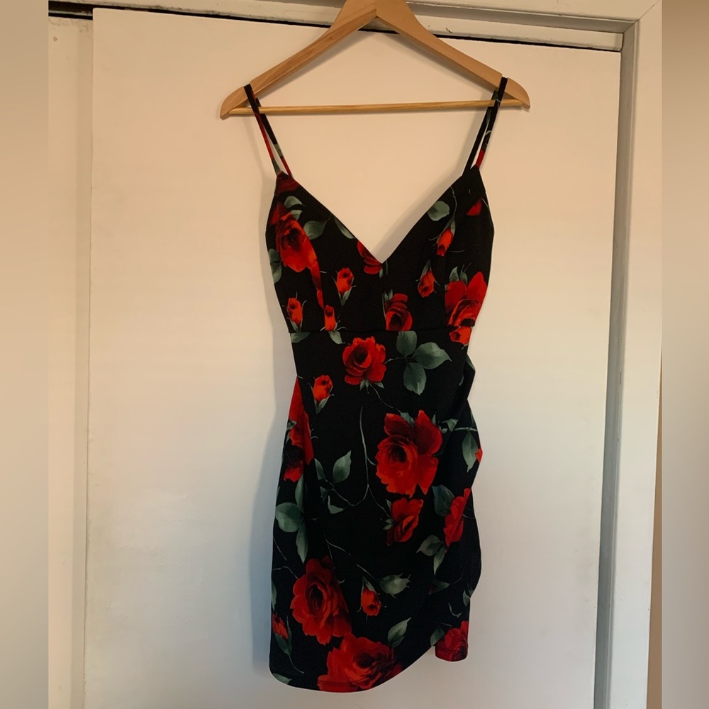 Mini floral dress. Perfect for date night!